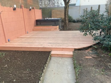 Terrasse bois grand angle.jpg